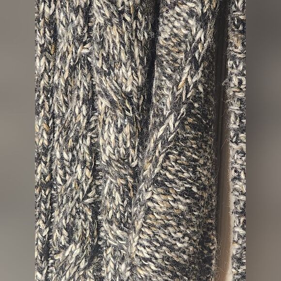 LaModeEstaVous 1/S BlackWhite Lngslv CableKnit WOOLMOHAIRBlend WomenOpenCardigan - Picture 9 of 11